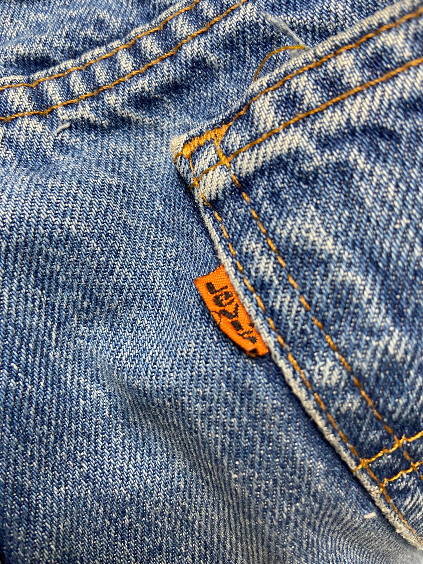 Vintage 40509-0215 Orange Tab Straight Fit Levi’s Jeans 33x30